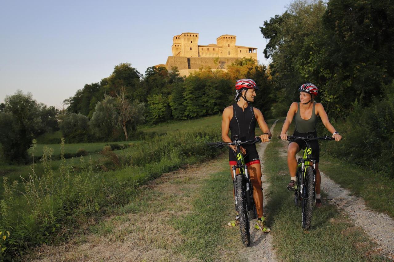 La Locanda Del Borgo Torrechiara Dış mekan fotoğraf