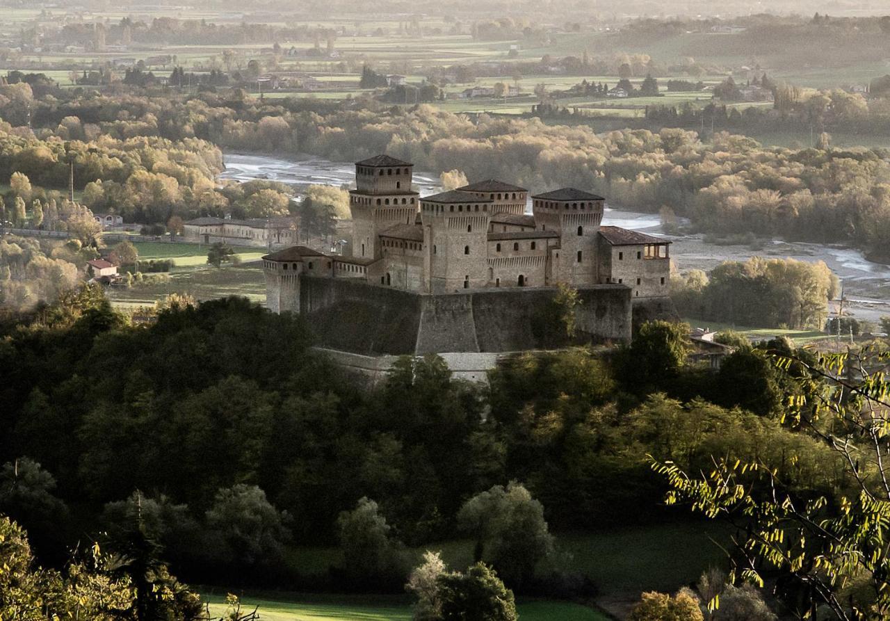 La Locanda Del Borgo Torrechiara Dış mekan fotoğraf